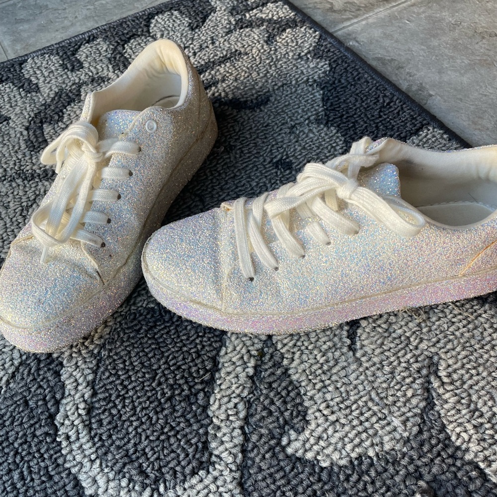Size 7.5 sparkly aldo shoes